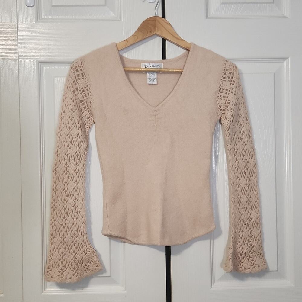 Reference Point Women's Beige V-neck Long Crocheted‎ Long Sleeve Sweater Size SM